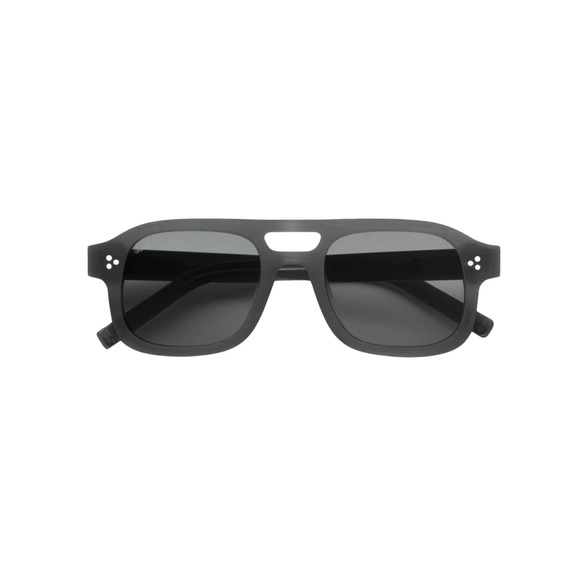 Black/01 01