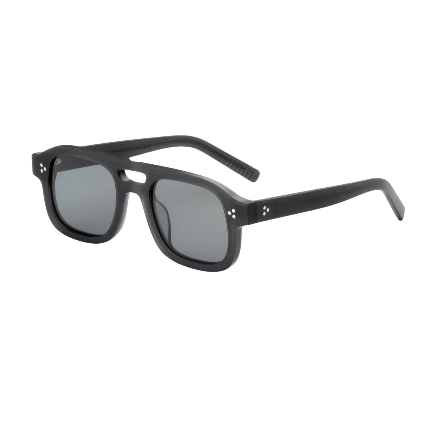 Black/01 01