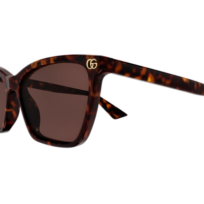 Gucci GG2111S womens acetate cat-eye sunglasses three quarter view