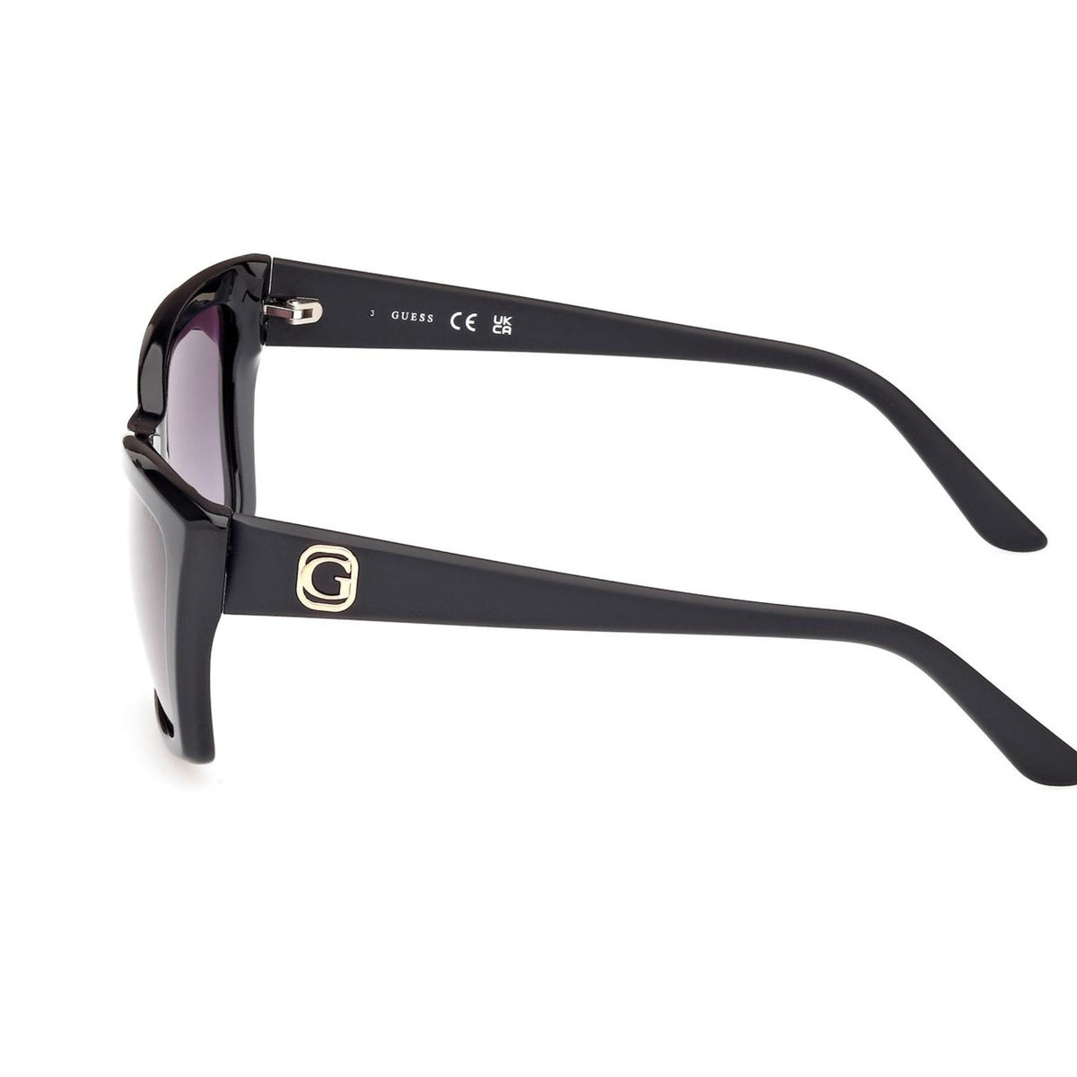 GUESS GU000098 women’s injected plastic cat-eye sunglasses, close-up of the gold-tone hinge and frame