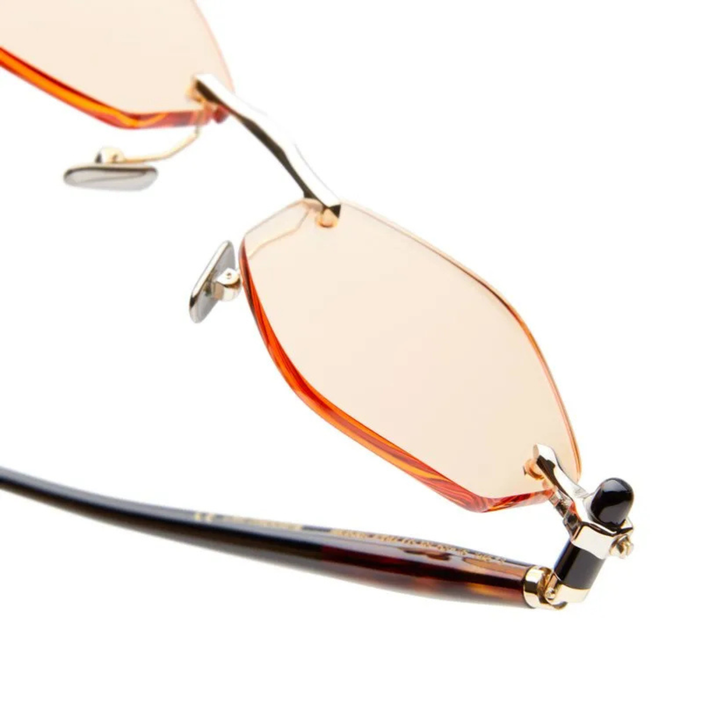 Kuboraum Maske P60 LGTS Sunglasses Angle View