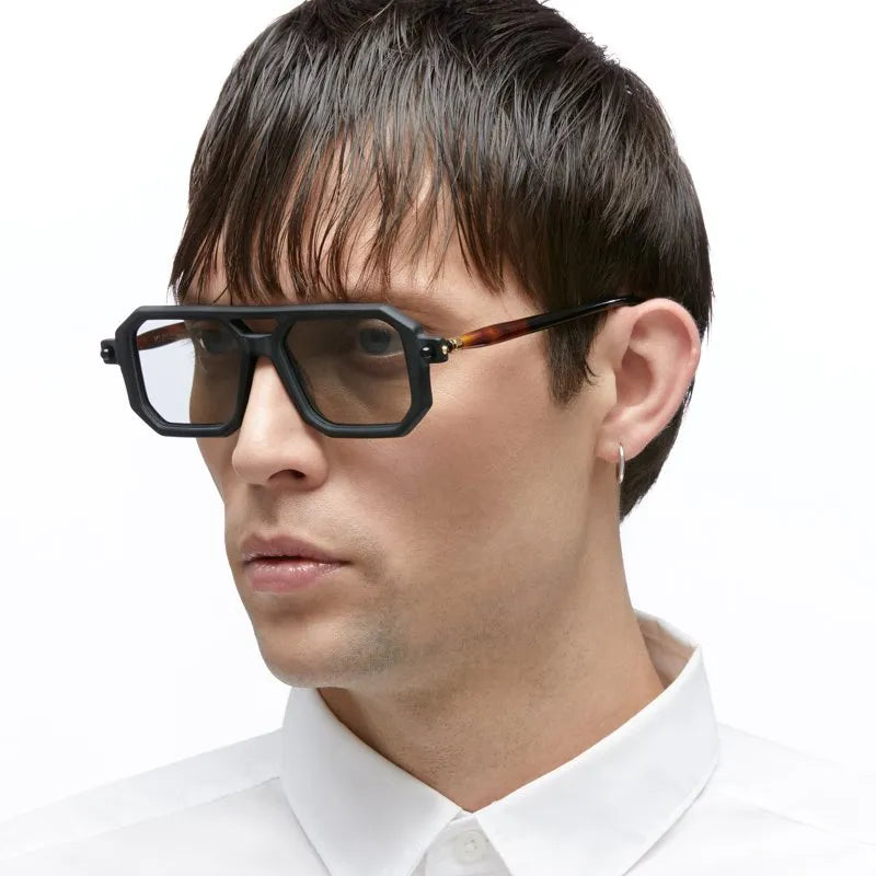 Kuboraum Maske P8 Sunglasses Model View