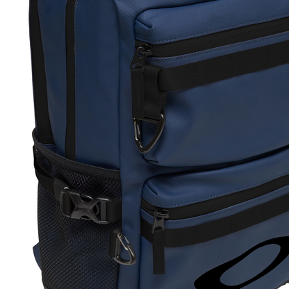 Oakley FOS901478 unisex backpack featuring spacious compartments, padded shoulder straps, and a durable everyday design.