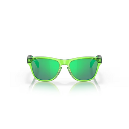 Oakley OJ9009 kids BiO-Matter square sunglasses three-quarter view