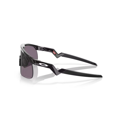 Oakley OJ9010 Resistor Youth Fit kids shield sunglasses with lightweight O Matter™ frame and high-wrap lens design.