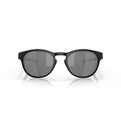 Oakley OO9265 Matte Black/27  Latch lifestyle sunglasses with lightweight O Matter frame and modern round-inspired styling.