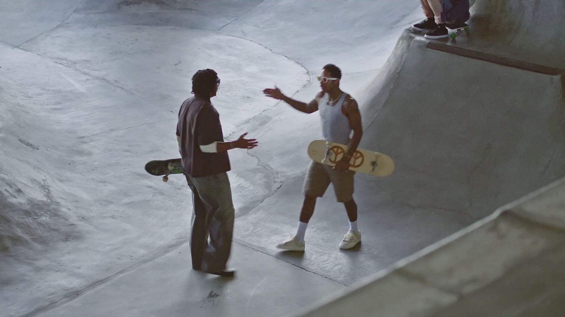 Load video: Oakley Meta Sunglasses