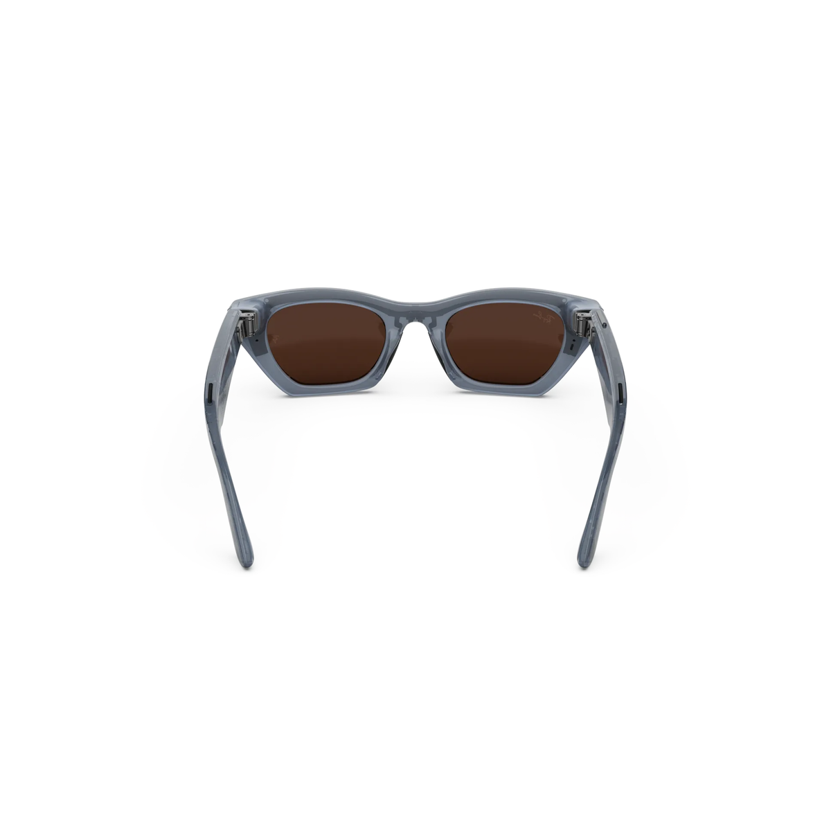 Ray Ban Meta RW4015 Zena unisex injected cat eye AI sunglasses three quarter view