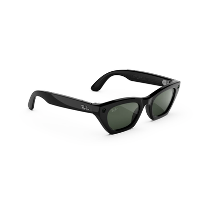 Ray-Ban Meta RW4015 Zena women's injected cat eye AI glasses three quarter view