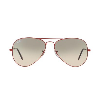 Ray-Ban RB3025I unisex aviator sunglasses with classic full-rim metal frame and signature Ray-Ban design.