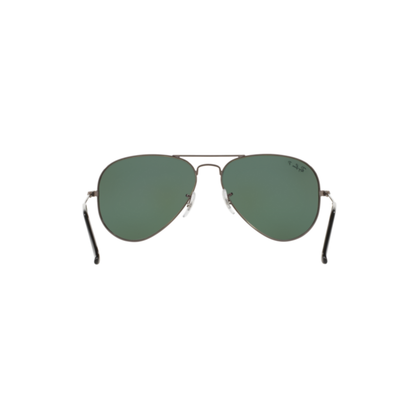 Ray-Ban RB3025I unisex metal aviator sunglasses hinge close-up, pilot shape